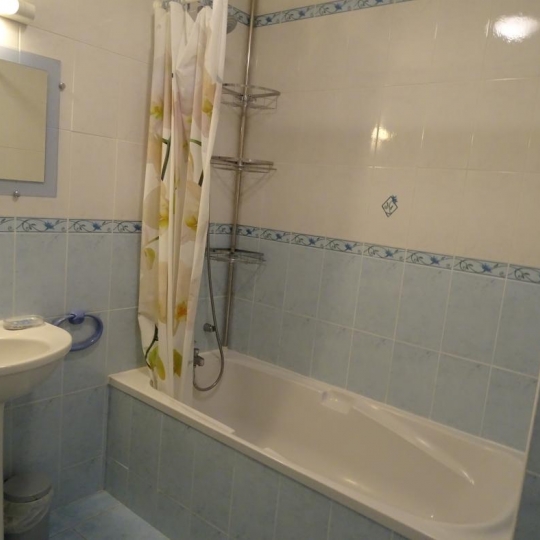  Midimas Immo : Appartement | CALVI (20260) | 77 m2 | 400 &euro; 