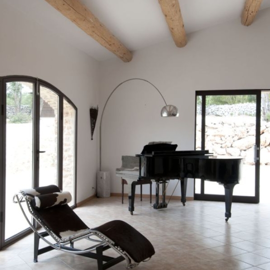  Midimas Immo : Maison / Villa | VALLON-PONT-D'ARC (07150) | 425 m2 | 884 000 € 