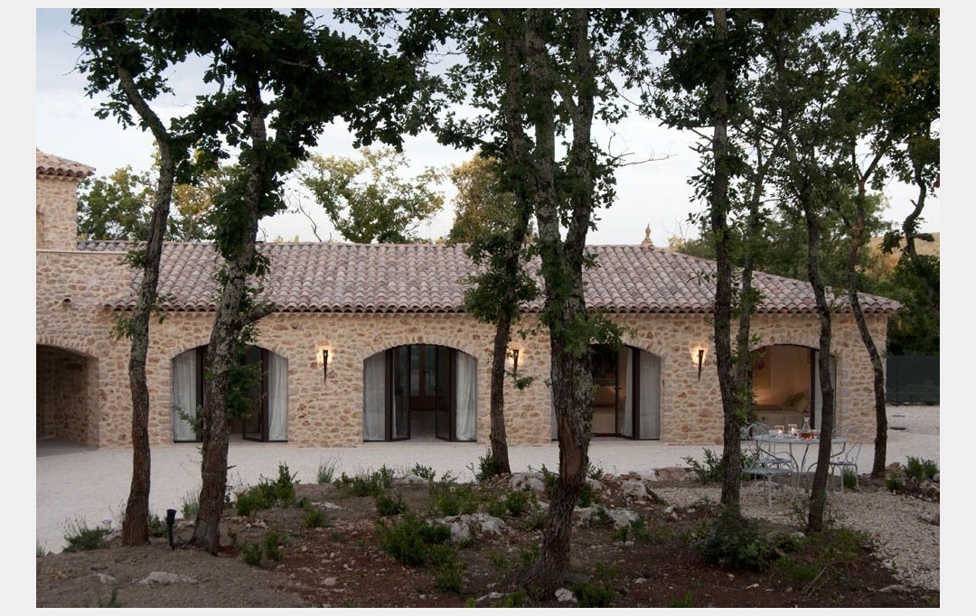 Midimas Immo : Maison / Villa | VALLON-PONT-D'ARC (07150) | 425 m2 | 884 000 € 