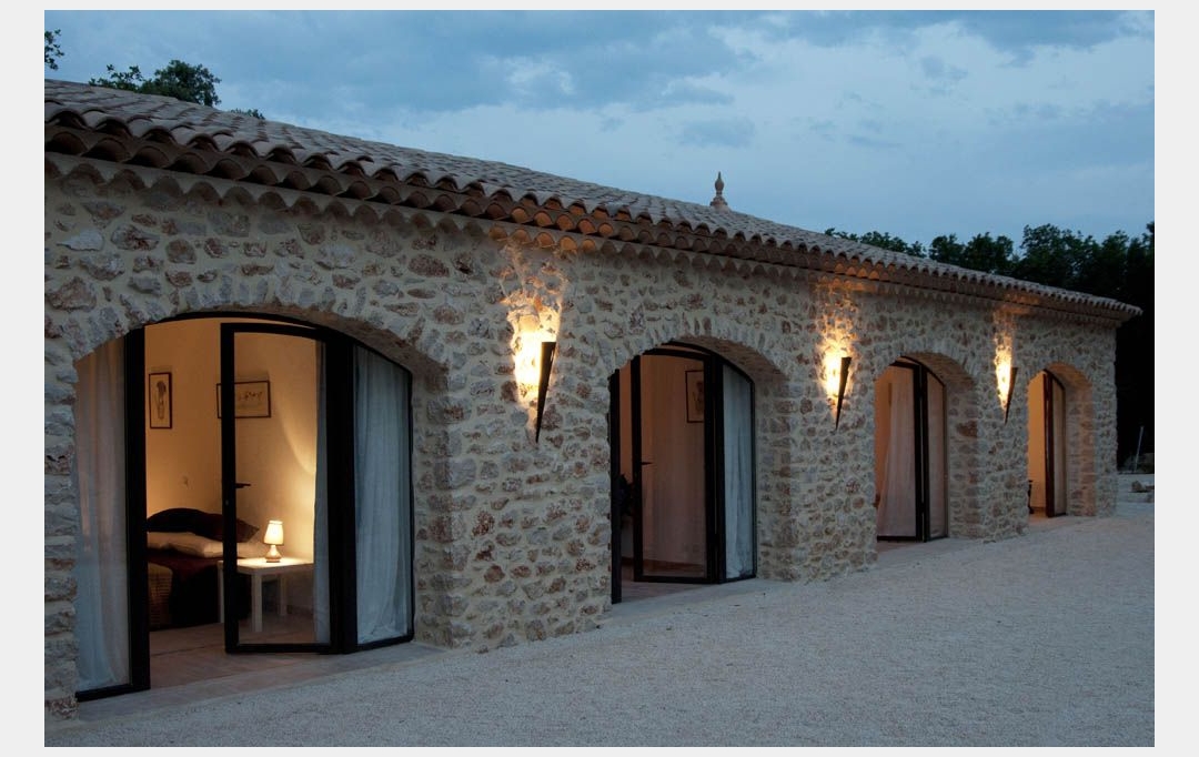 Midimas Immo : Maison / Villa | VALLON-PONT-D'ARC (07150) | 425 m2 | 884 000 € 