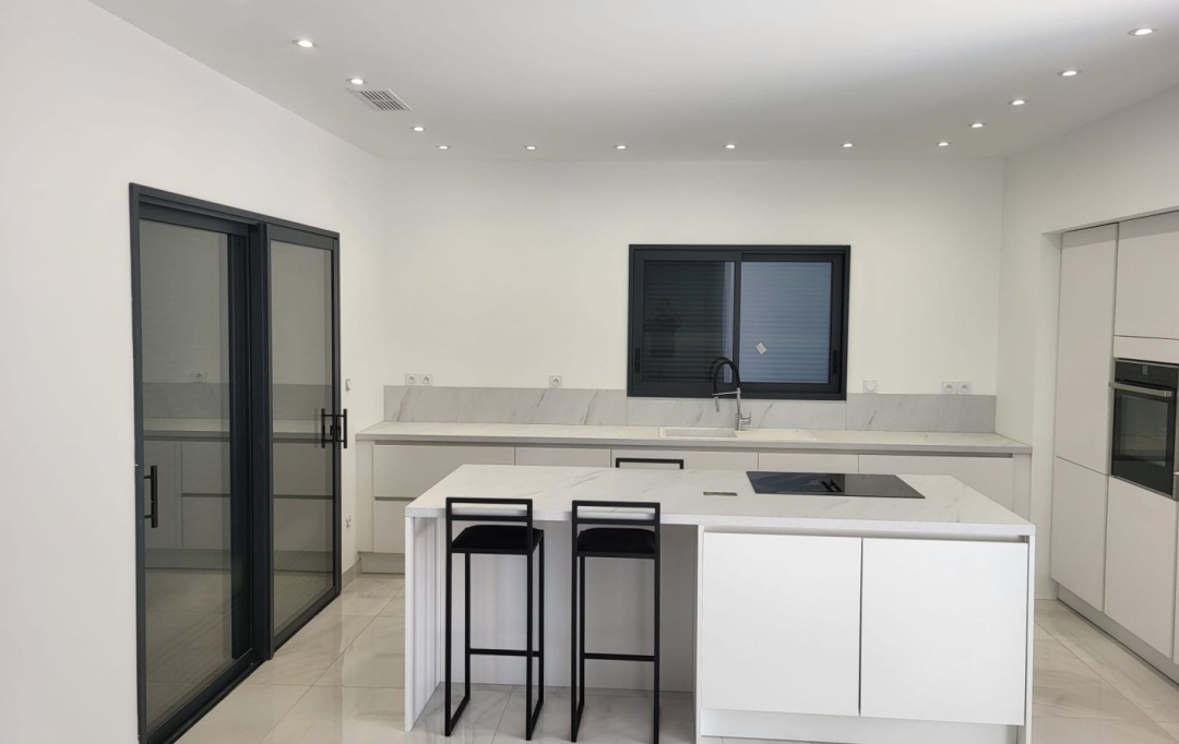 Midimas Immo : Domaines / Propriétés | GOUDARGUES (30630) | 207 m2 | 577 500 € 