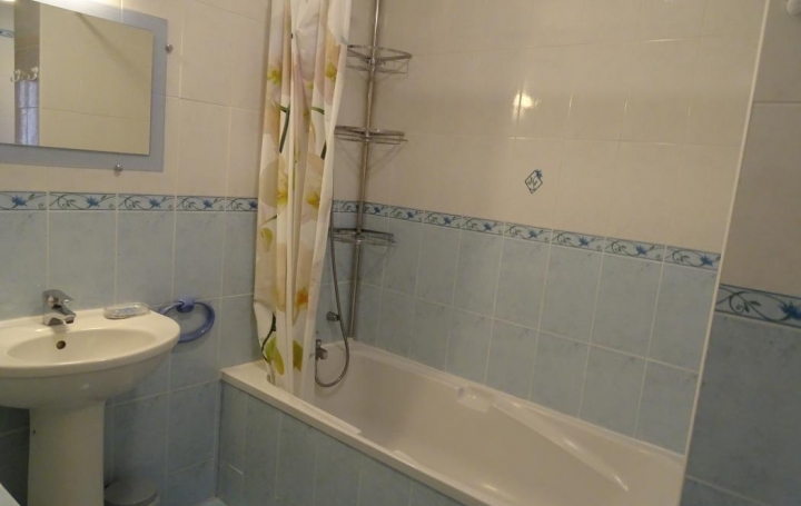 Midimas Immo : Appartement | CALVI (20260) | 77 m2 | 400 &euro; 
