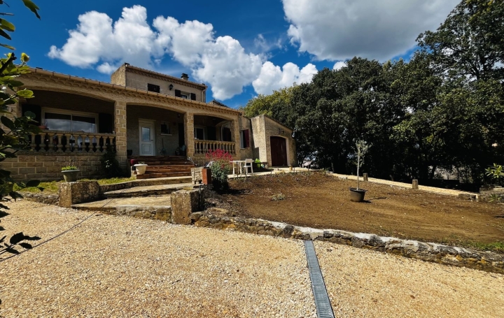 Villa GOUDARGUES 126 m2 371 000 € Villa GOUDARGUES 126 m2 371 000 €
